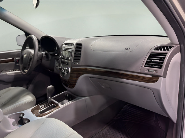 Used 2011 Hyundai Santa Fe GLS FWD image 13