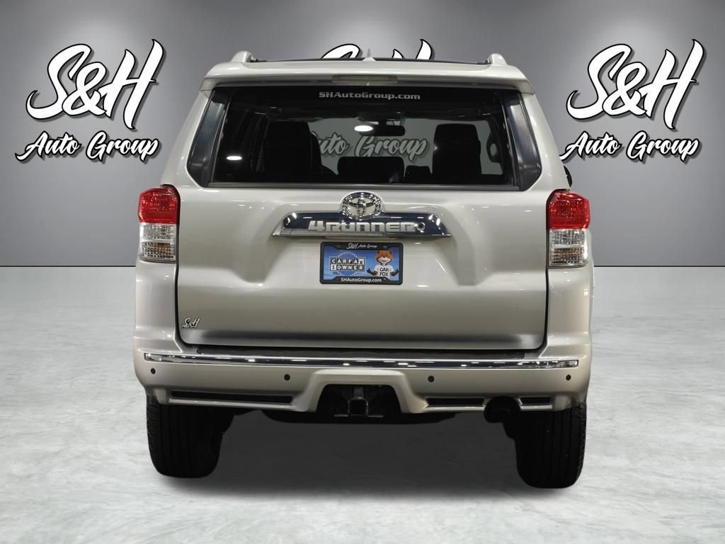 Used 2011 Toyota 4Runner SR5 w/ Premium Pkg w/Leather AWD/4WD image 18