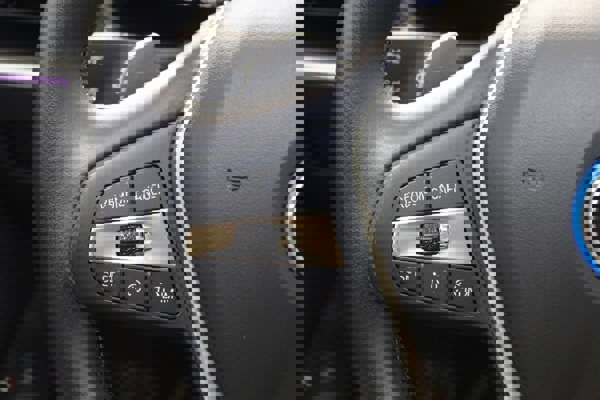 Used 2023 BMW 330e xDrive w/ Premium Package image 42