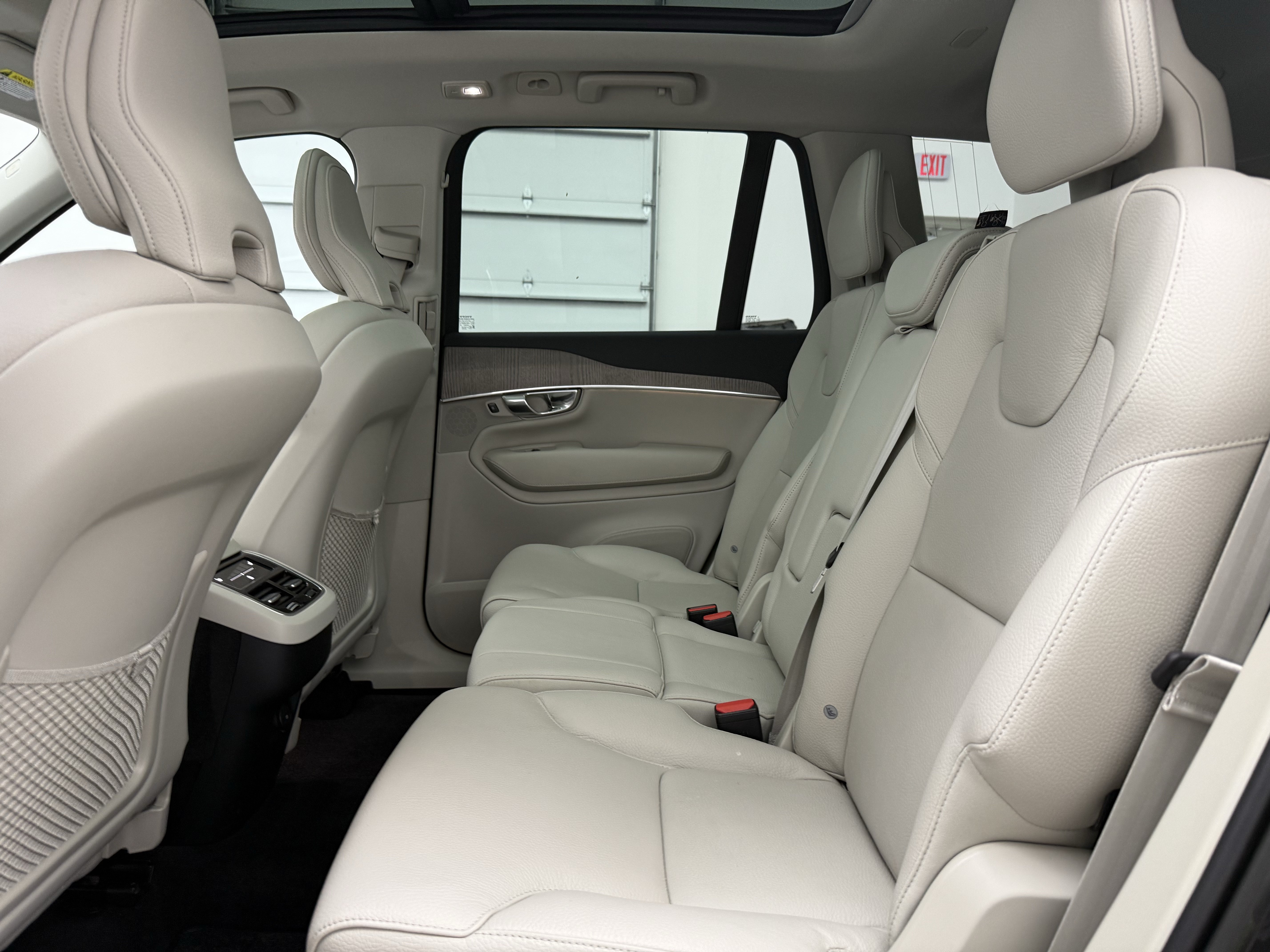 Certified 2023 Volvo XC90 B6 Plus w/ Protection Package Premier AWD/4WD image 26