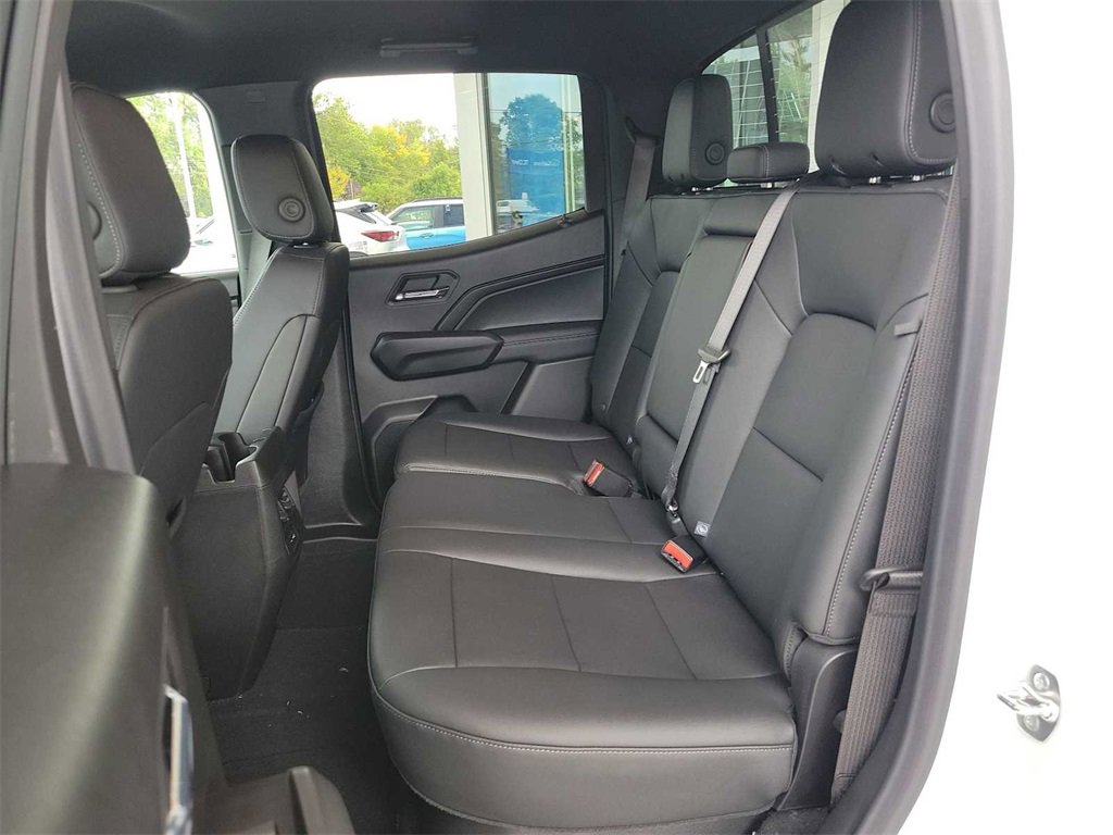 New 2024 Chevrolet Colorado LT w/ LT Convenience Package III image 25