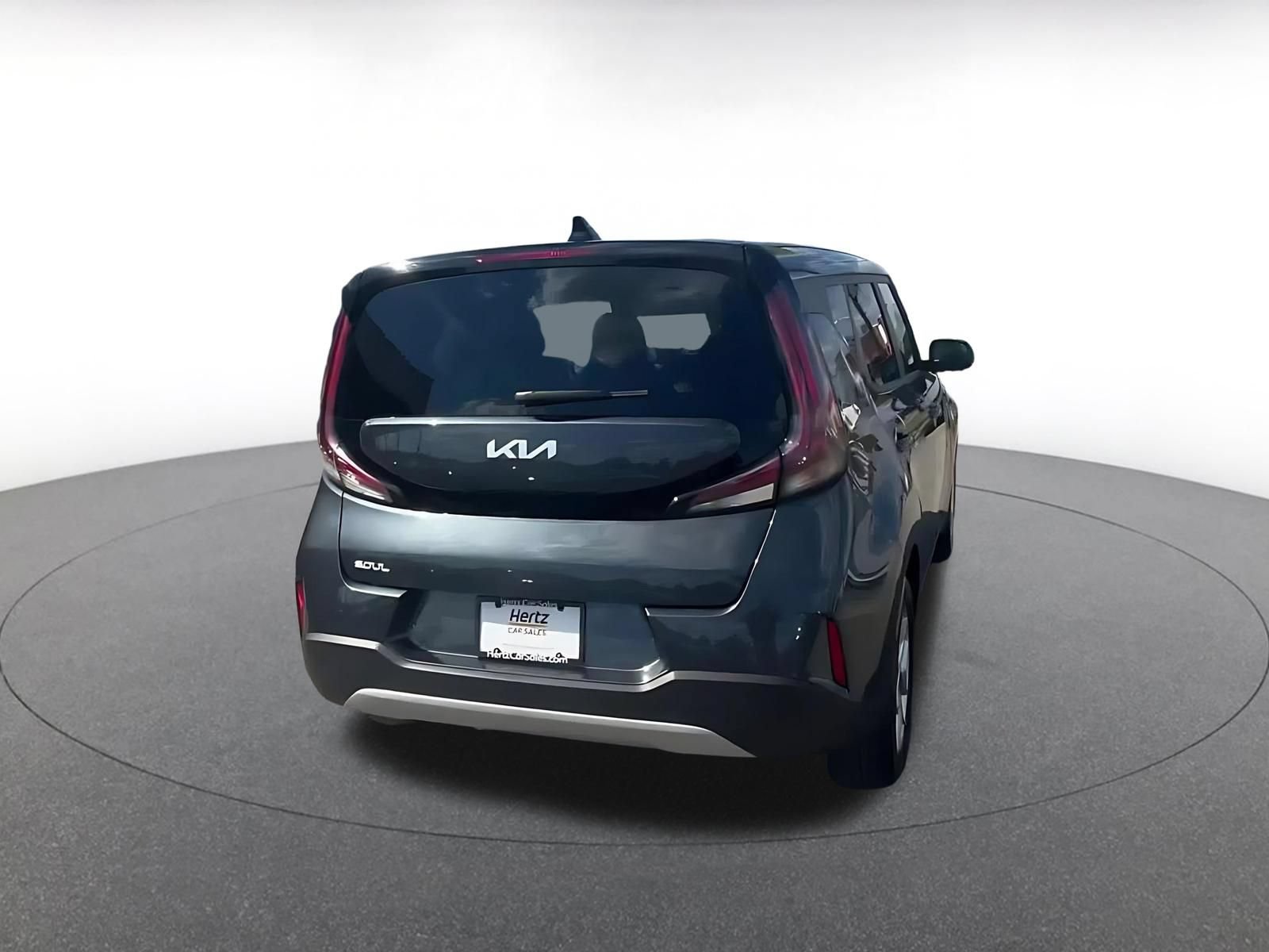 Used 2025 Kia Soul LX w/ LX Technology Package FWD image 14