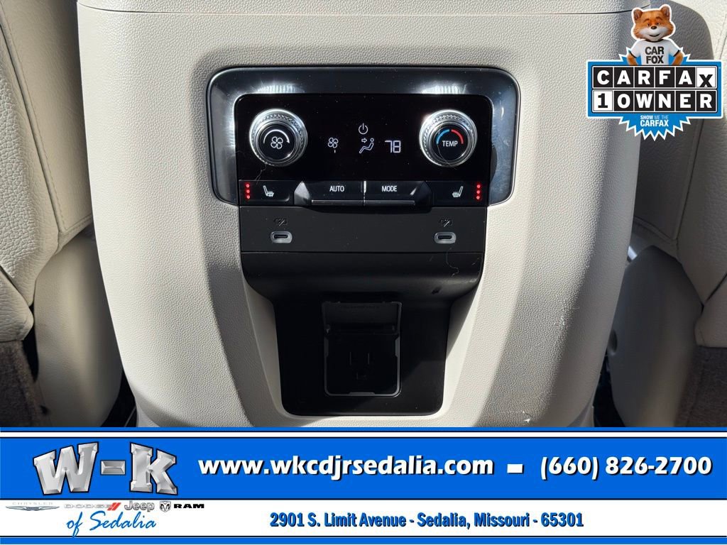 Used 2023 GMC Yukon XL Denali AWD/4WD image 34