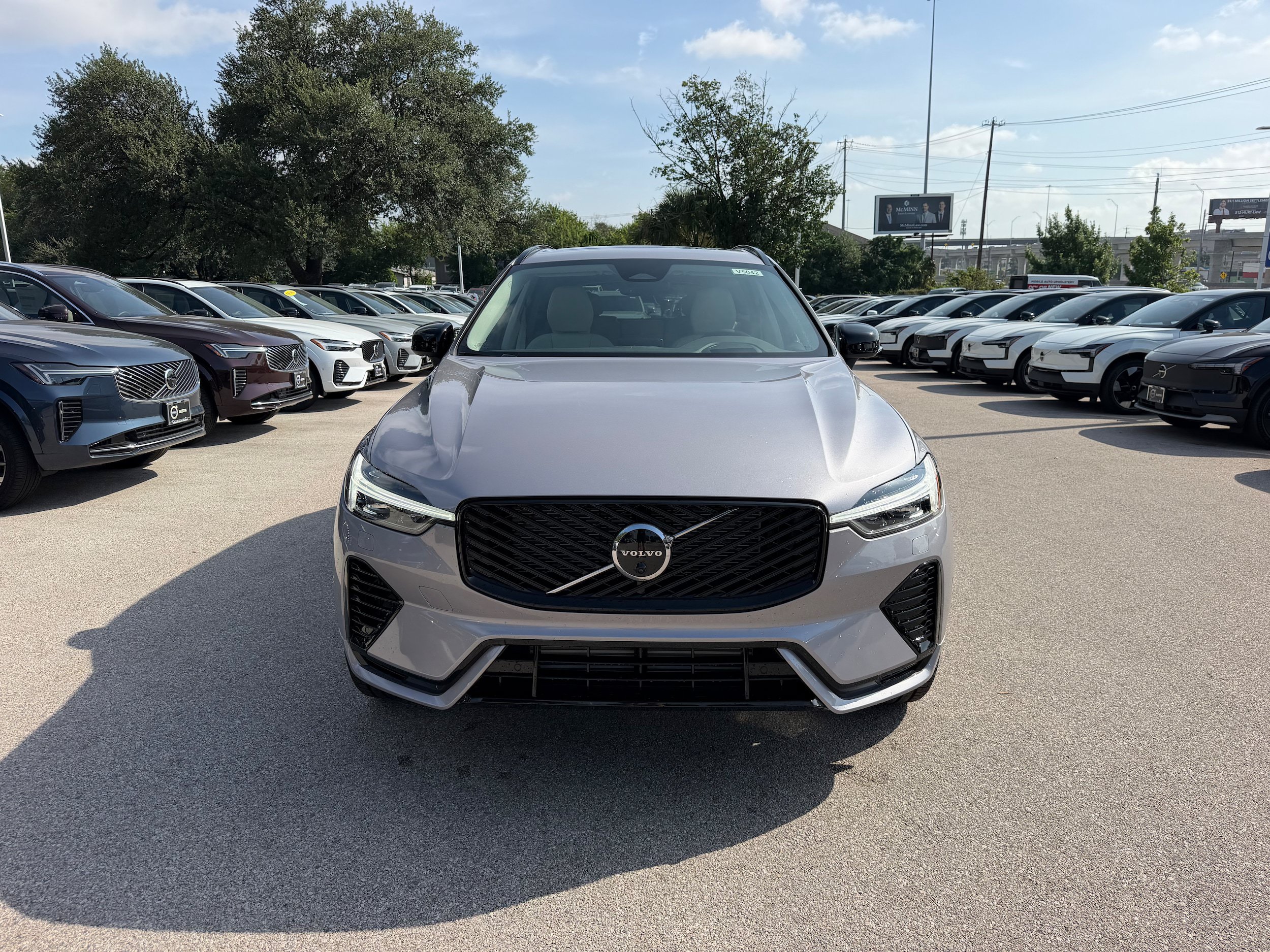 New 2026 Volvo XC60 T8 Ultra w/ Climate Package AWD/4WD image 6