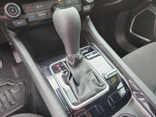 Used 2024 Jeep Compass Sport image 22