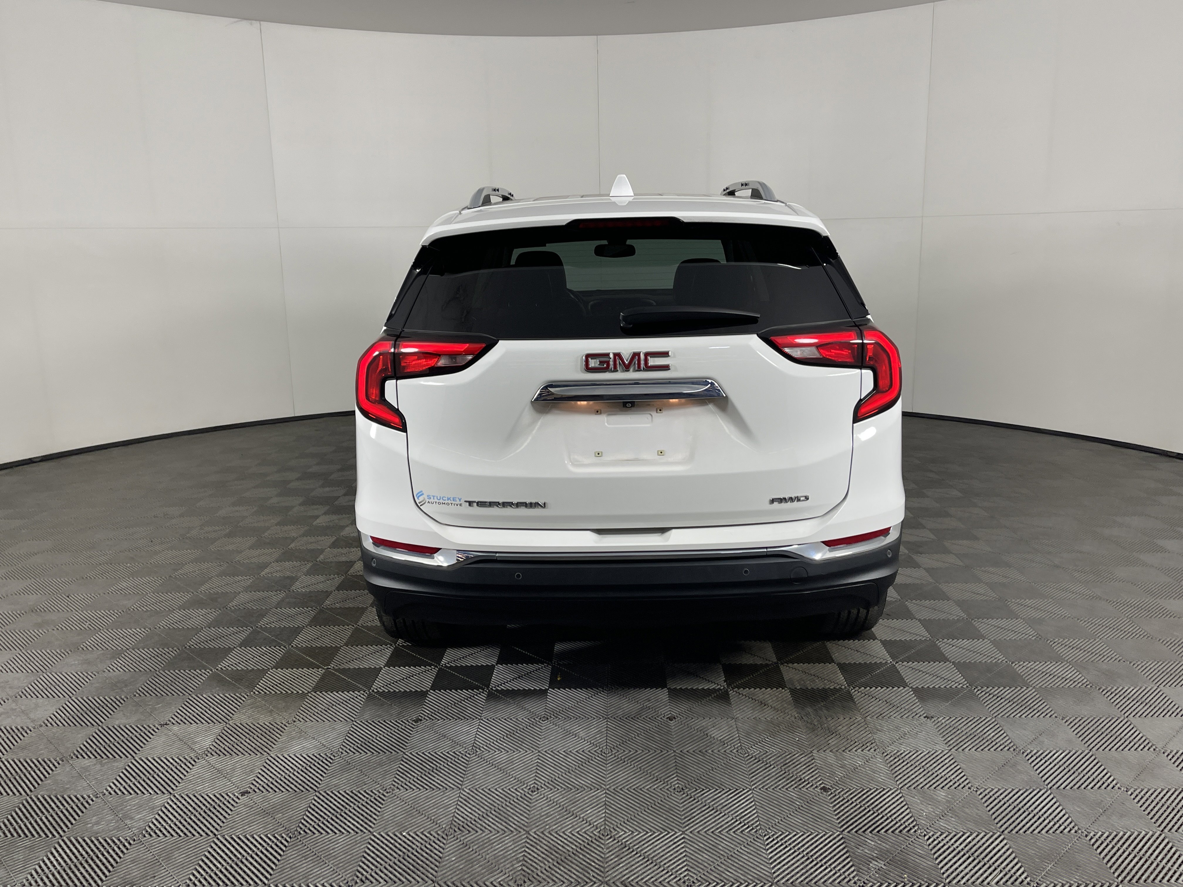 Used 2020 GMC Terrain SLT w/ Preferred Package image 4