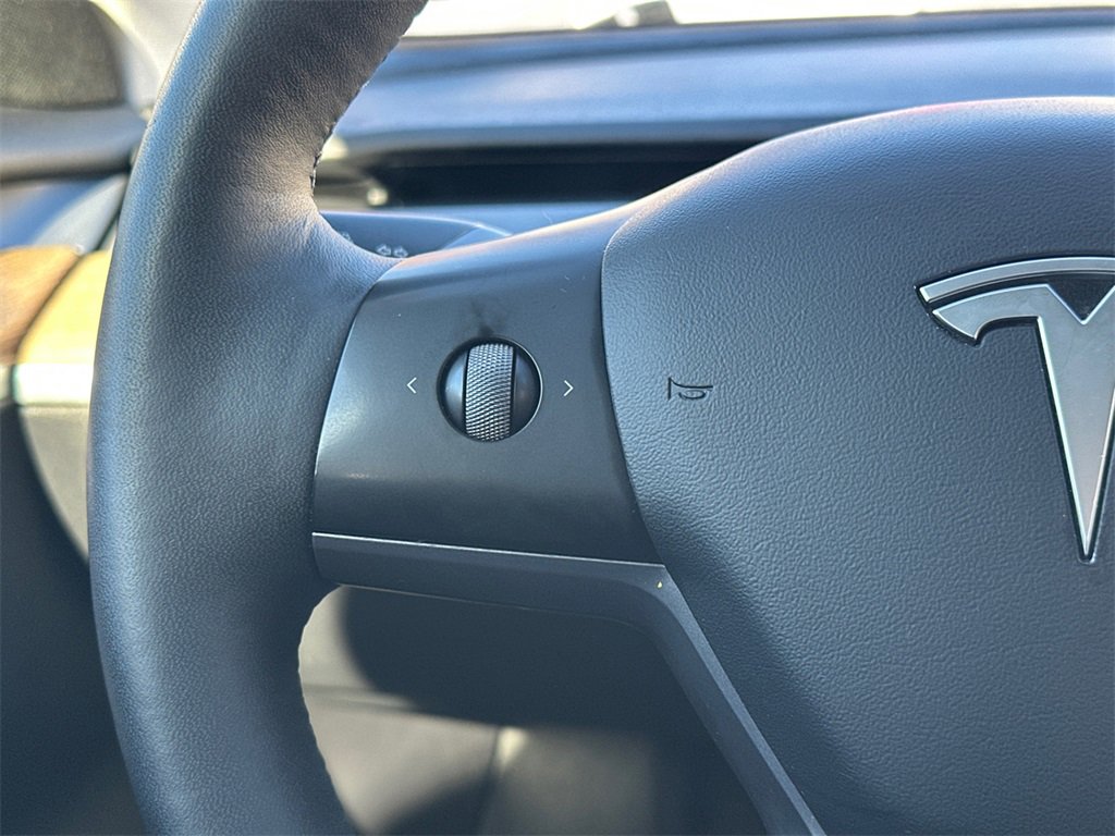 Used 2022 Tesla Model 3 image 19