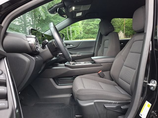 Used 2025 Chevrolet Equinox LT AWD/4WD image 13