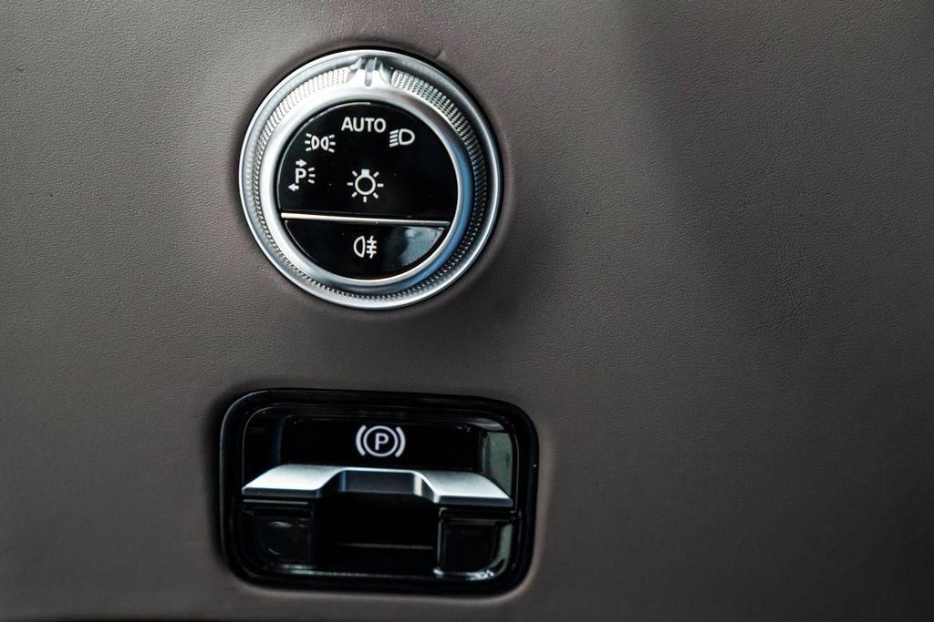 Used 2025 Mercedes-Benz AMG GT 43 image 36