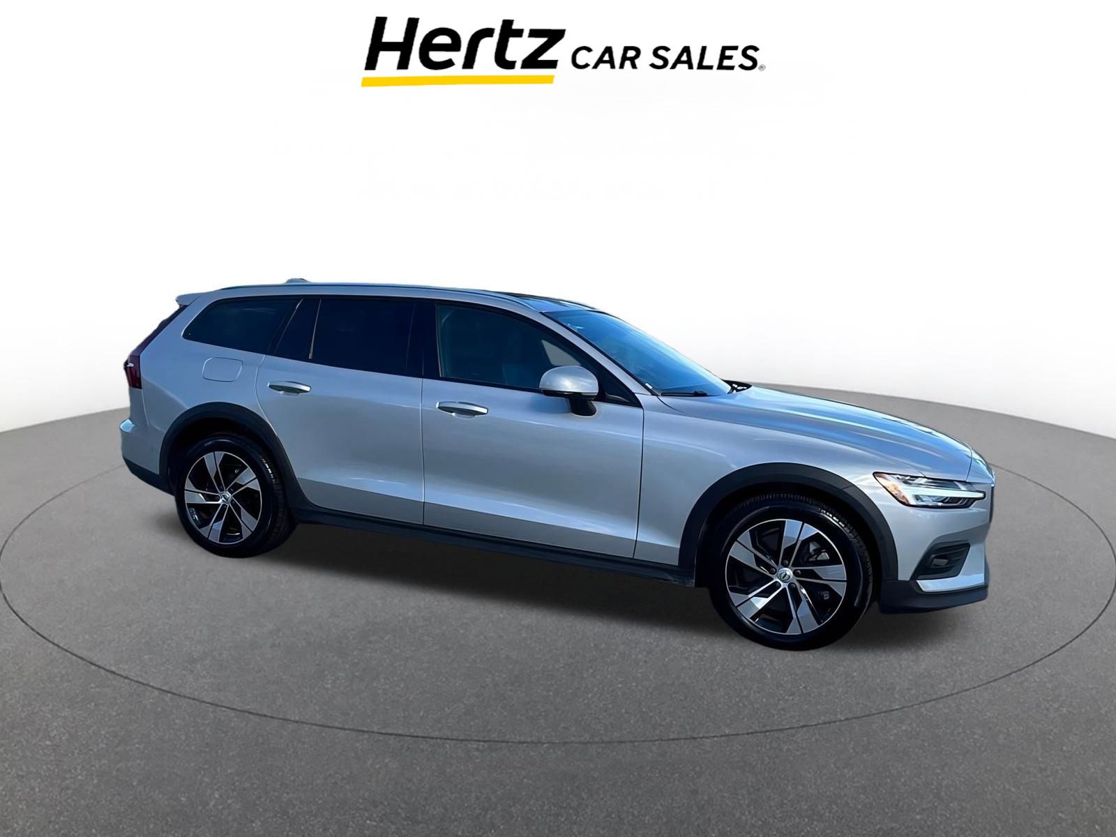 Used 2025 Volvo V60 B5 Cross Country Plus