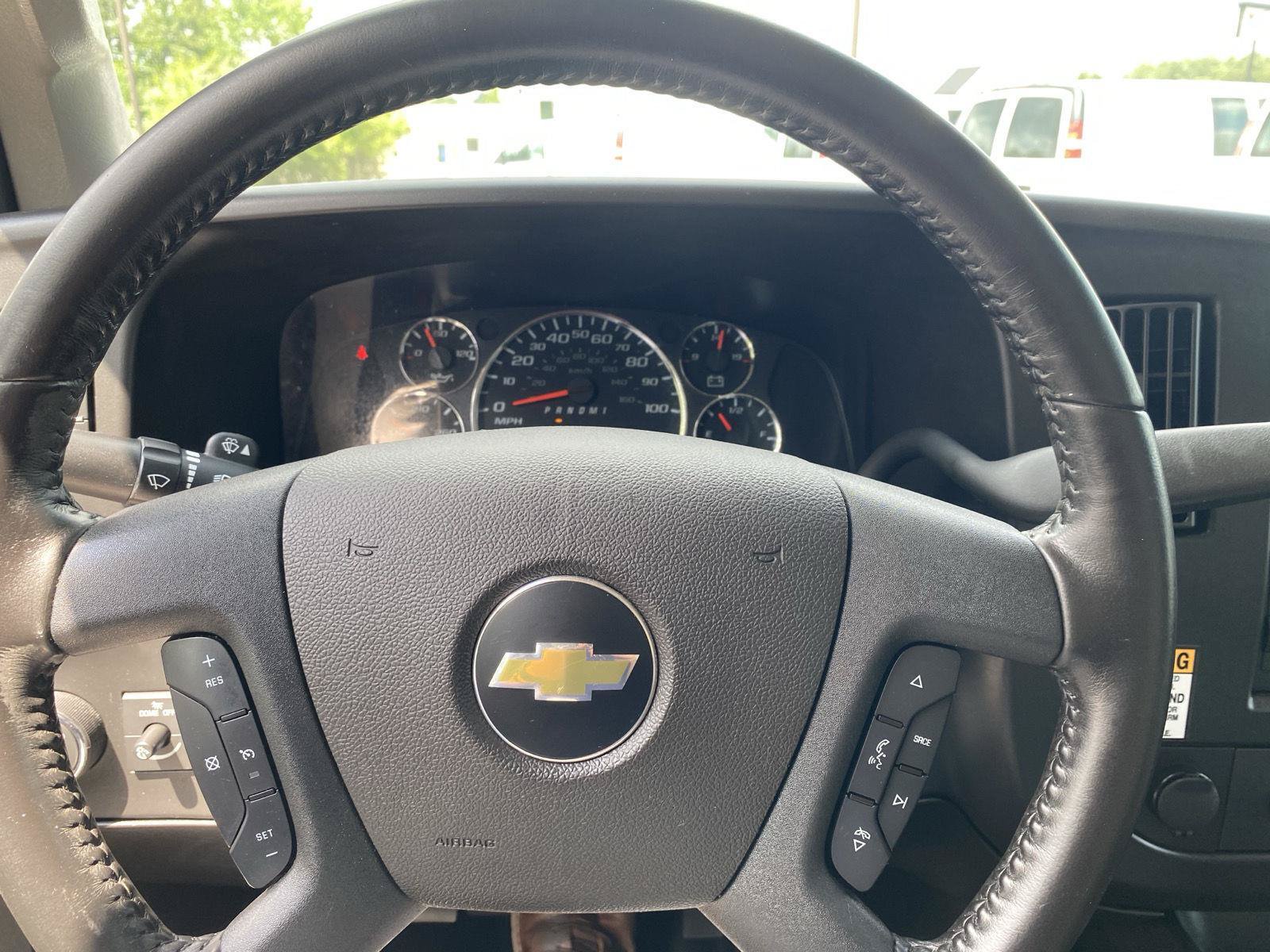 Used 2023 Chevrolet Express 3500 w/ Power Convenience Package RWD image 14