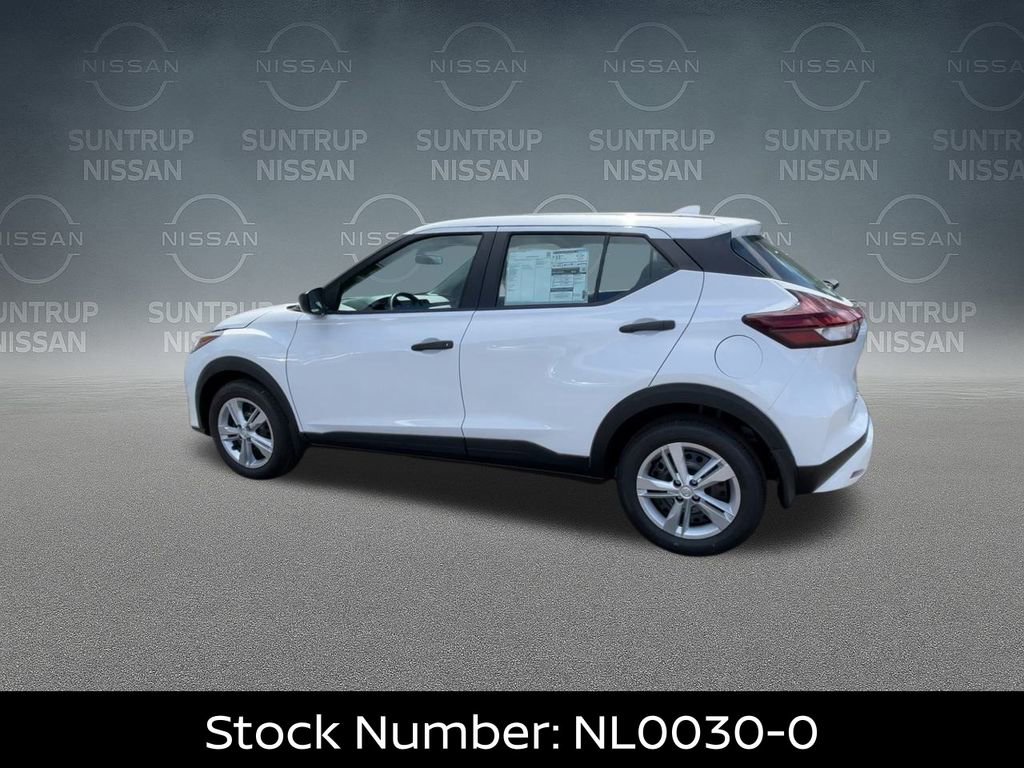 New 2025 Nissan Kicks Play S image 7