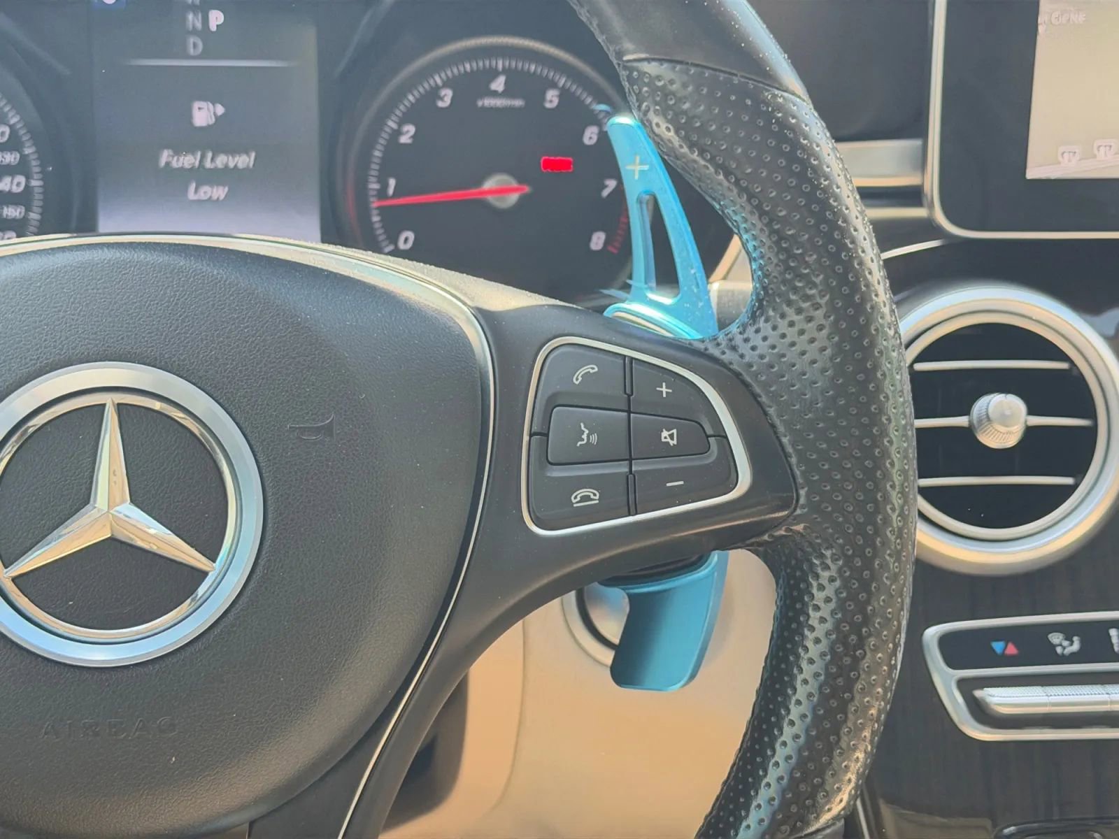 Used 2016 Mercedes-Benz GLC 300 4MATIC image 23