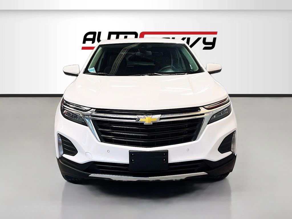 Used 2024 Chevrolet Equinox LT w/ LPO, Floor Liner Package AWD/4WD image 2