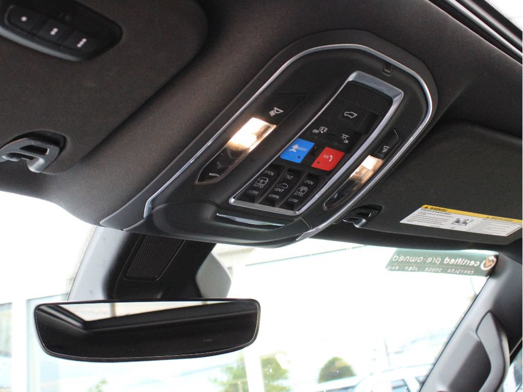 Used 2023 Jeep Wagoneer 4WD w/ Premium Group I image 19