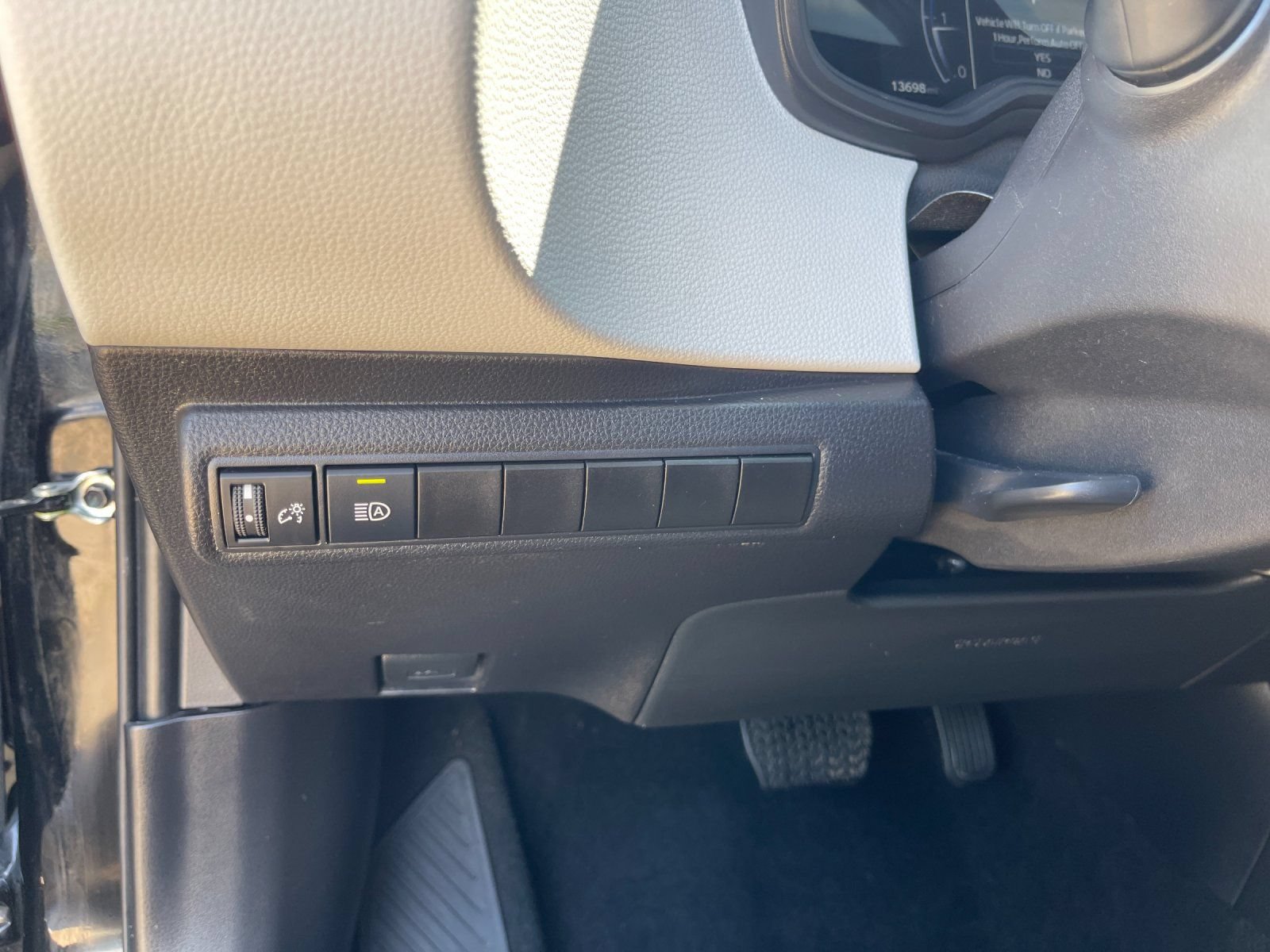 Used 2025 Toyota Corolla FX w/ Convenience Package FWD image 29