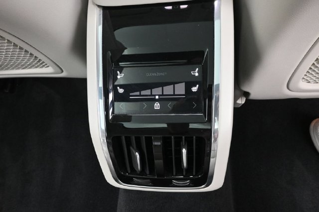 Used 2023 Volvo S90 B6 Ultimate w/ Lounge Package AWD/4WD image 34