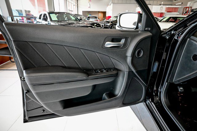 Used 2023 Dodge Charger SXT w/ Blacktop Special Edition AWD/4WD image 15