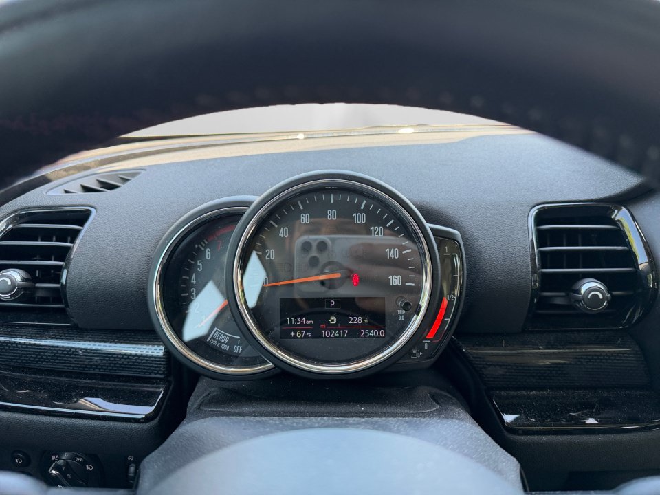 Used 2019 MINI Cooper Clubman ALL4 w/ Storage Package AWD/4WD image 10