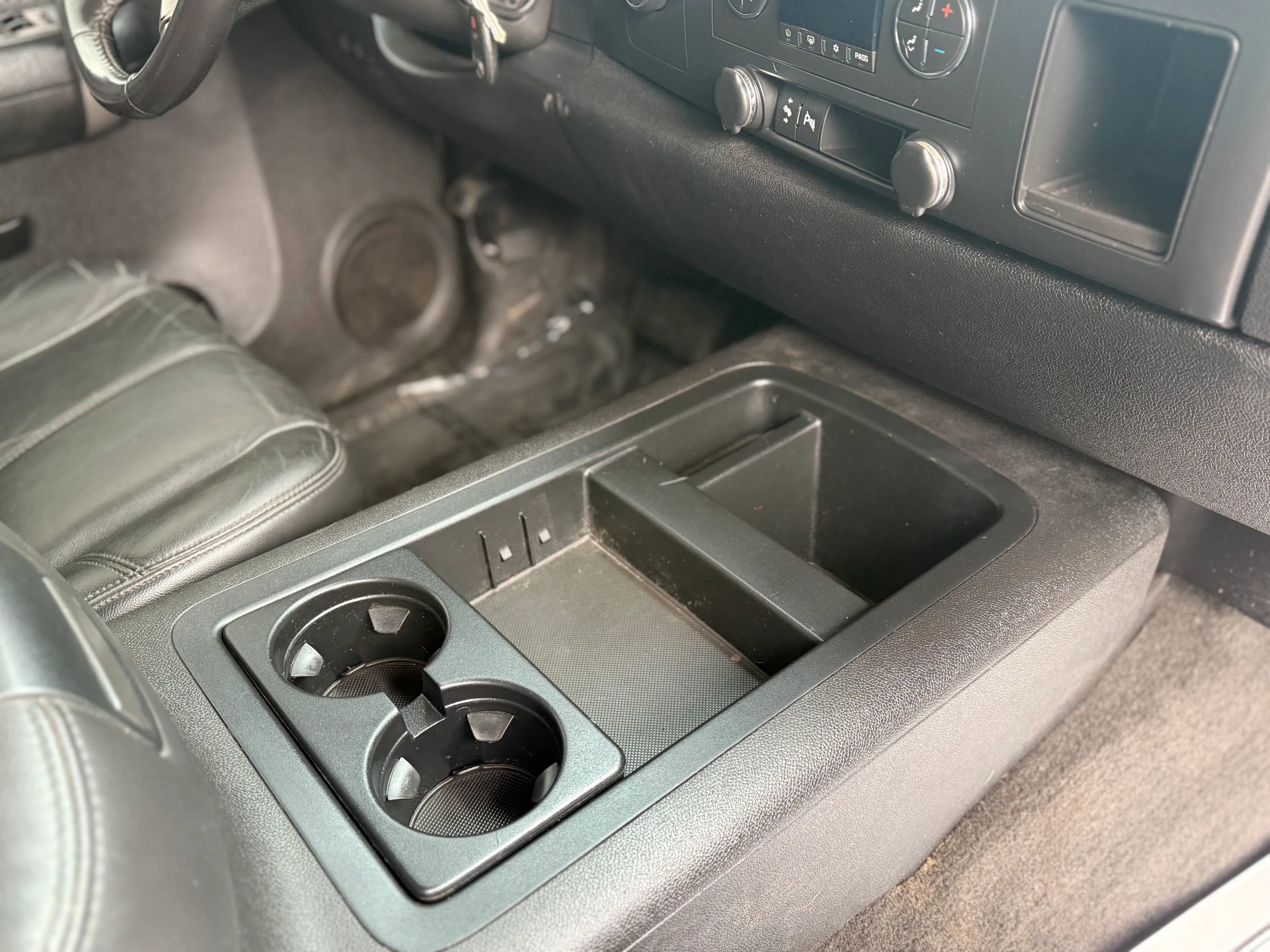 Used 2008 GMC Sierra 2500 SLE w/ SLE2 Preferred Package AWD/4WD image 24