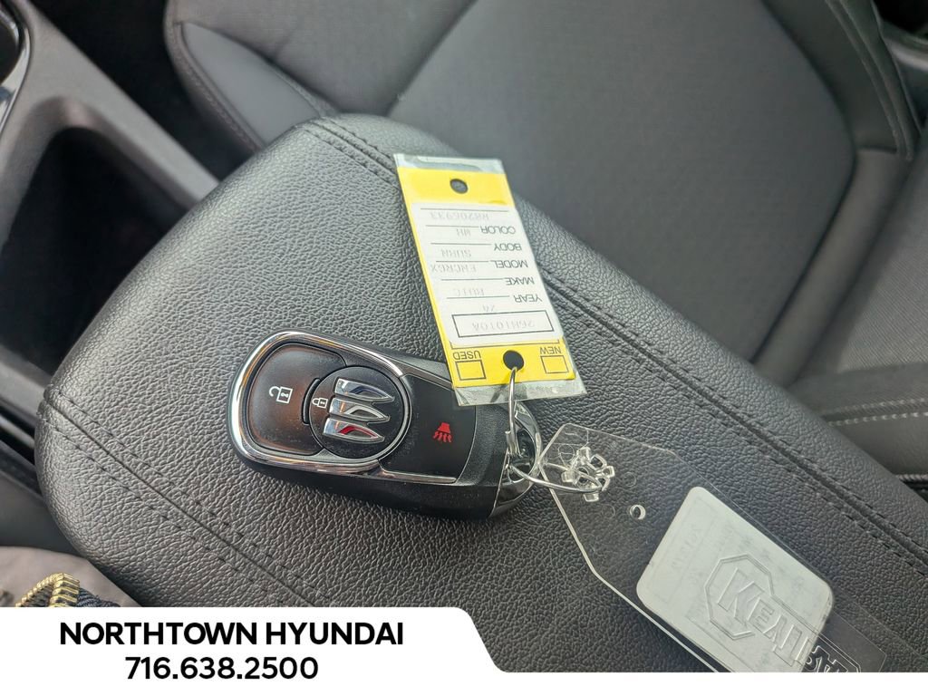 Used 2024 Buick Encore GX Preferred FWD image 19
