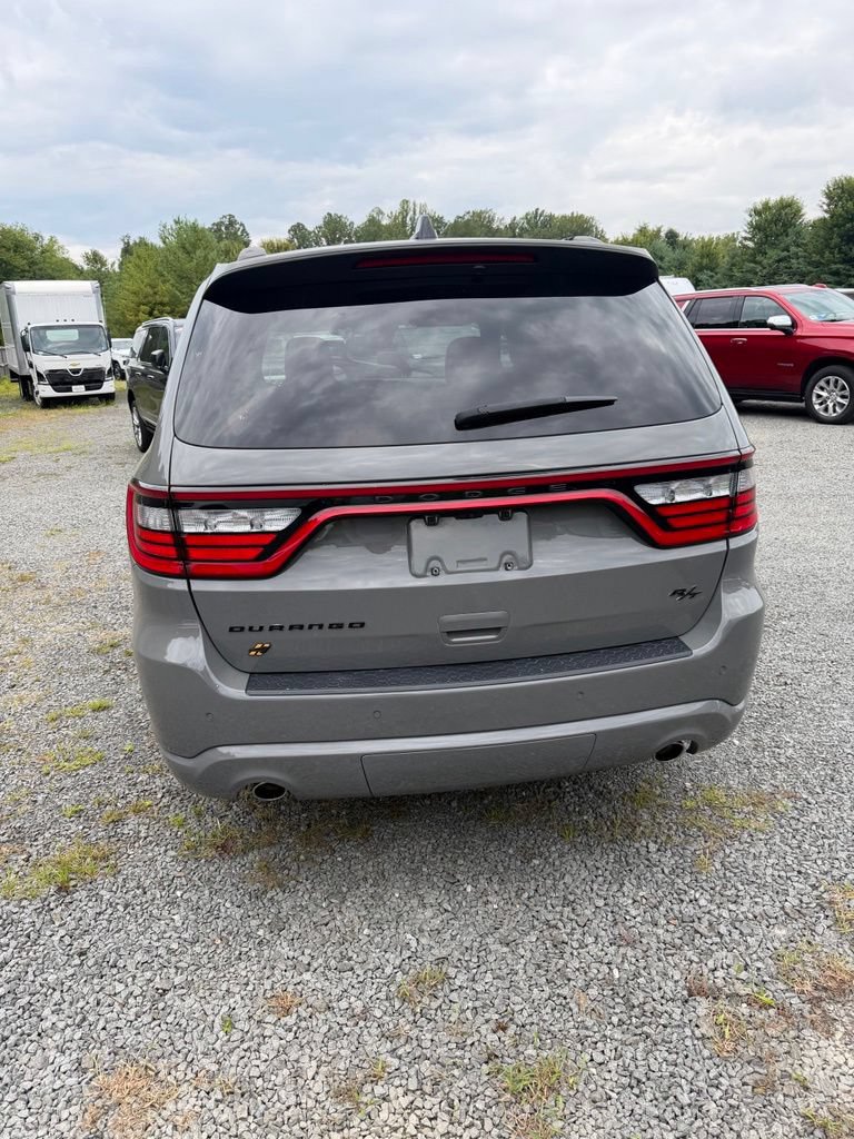Used 2023 Dodge Durango R/T w/ Hemi Orange Plus Package AWD/4WD image 6