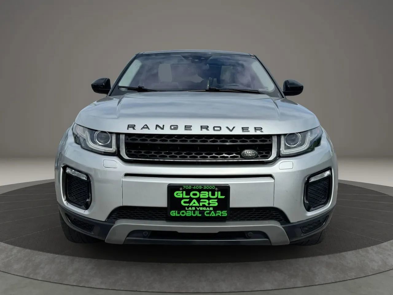 Used 2016 Land Rover Range Rover Evoque SE Premium image 3