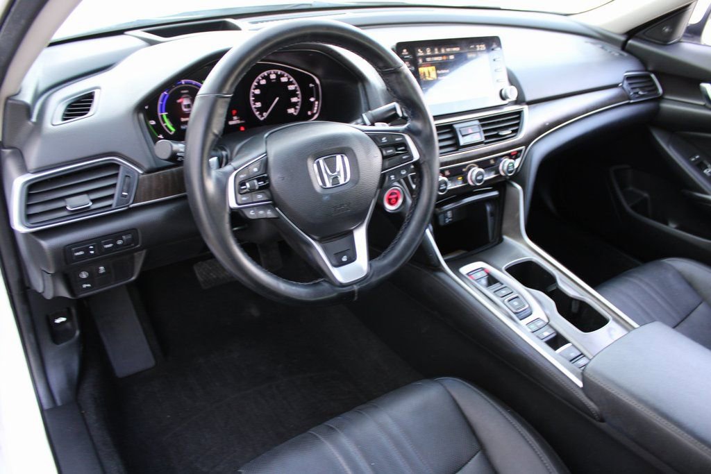 Used 2019 Honda Accord Touring image 10
