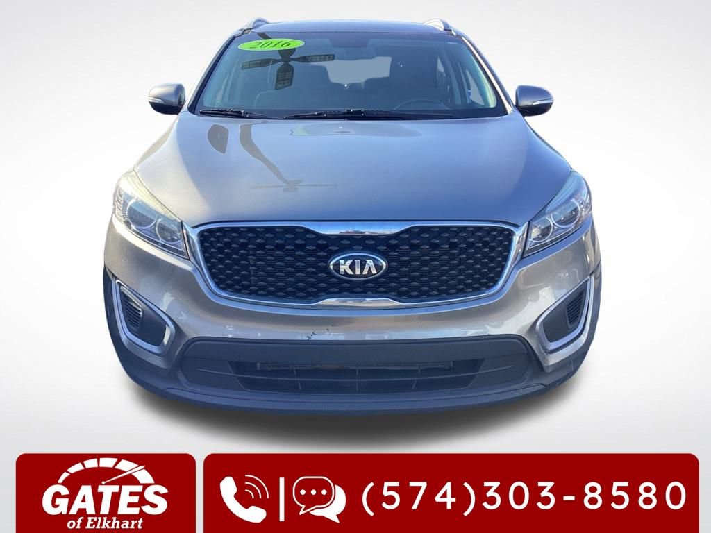 Used 2016 Kia Sorento LX w/ LX Convenience Package AWD/4WD image 2