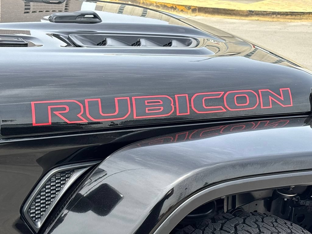 Used 2022 Jeep Wrangler Unlimited Rubicon w/ LED Lighting Group AWD/4WD image 8