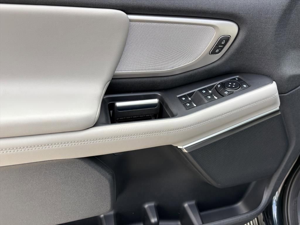 New 2026 Ford Expedition Active AWD/4WD image 20