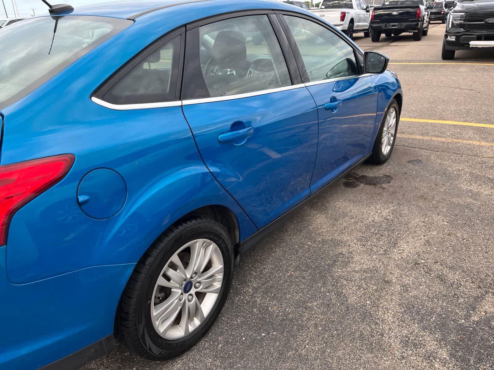 Used 2012 Ford Focus SEL FWD image 16