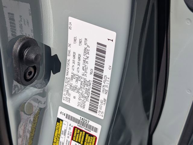 Used 2024 Toyota Tundra Platinum image 18