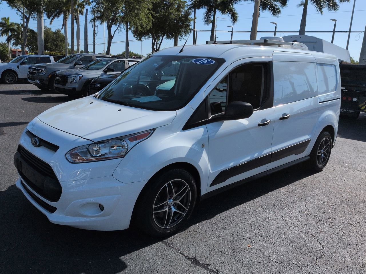 Used 2018 Ford Transit Connect XLT FWD image 8