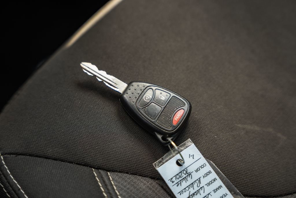 Used 2017 Jeep Wrangler Unlimited Rubicon w/ Cold Weather Group image 37