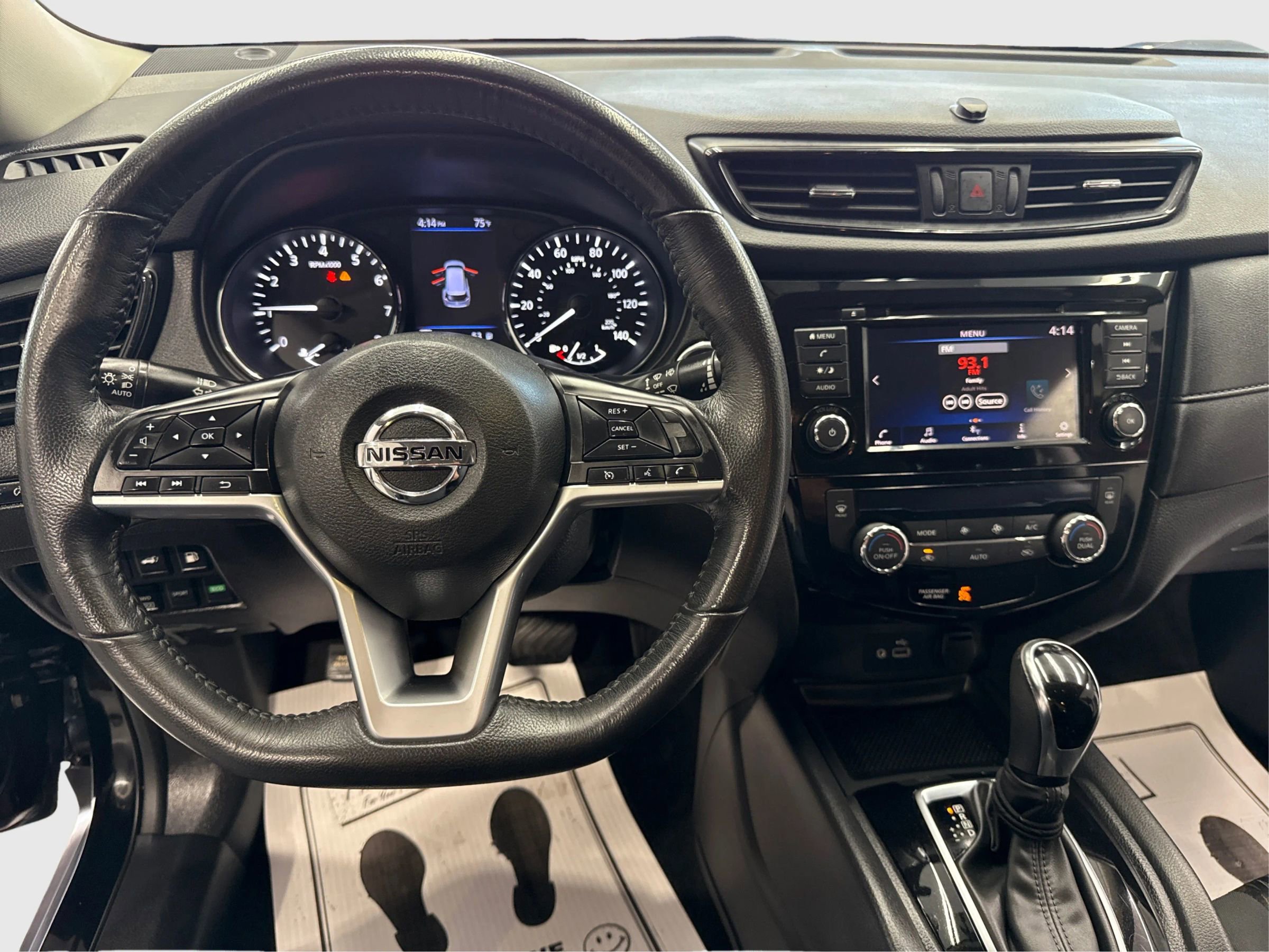 Used 2018 Nissan Rogue SV AWD/4WD image 14
