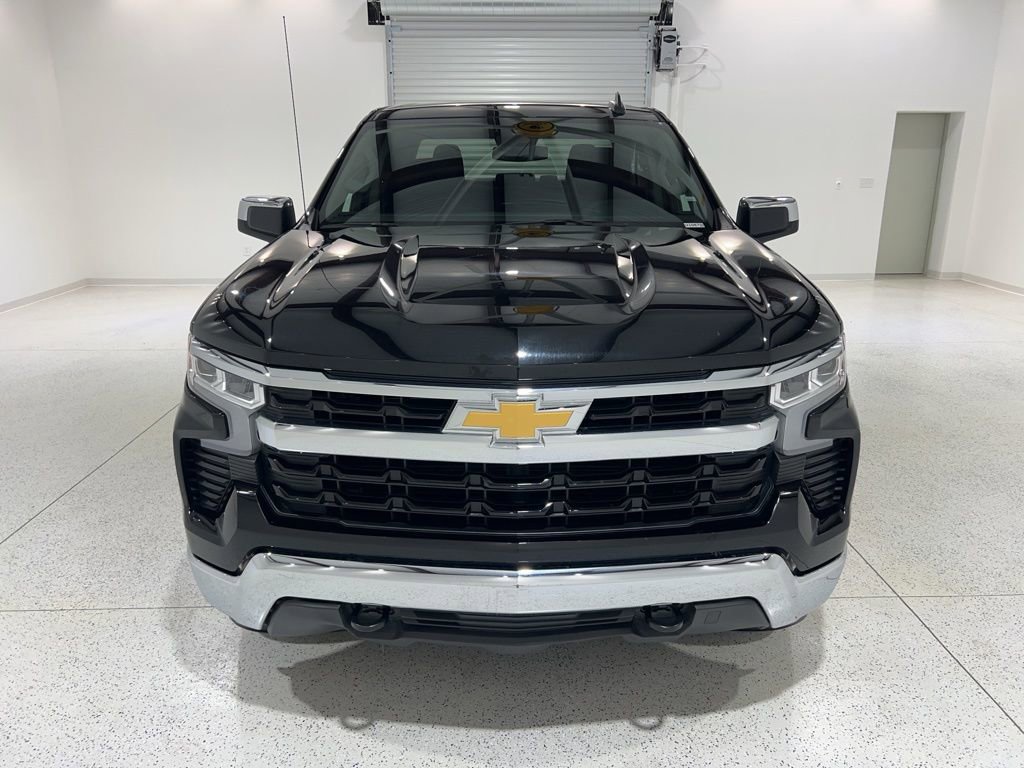 Used 2025 Chevrolet Silverado 1500 LT image 8