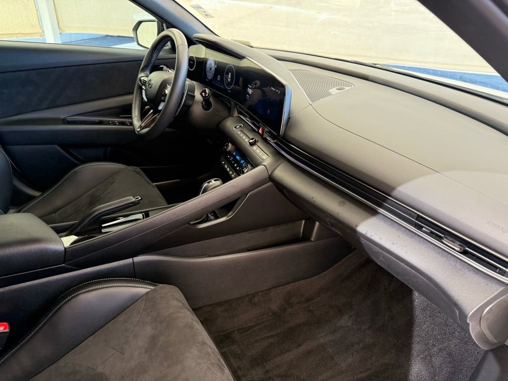 Used 2025 Hyundai Elantra N FWD image 12