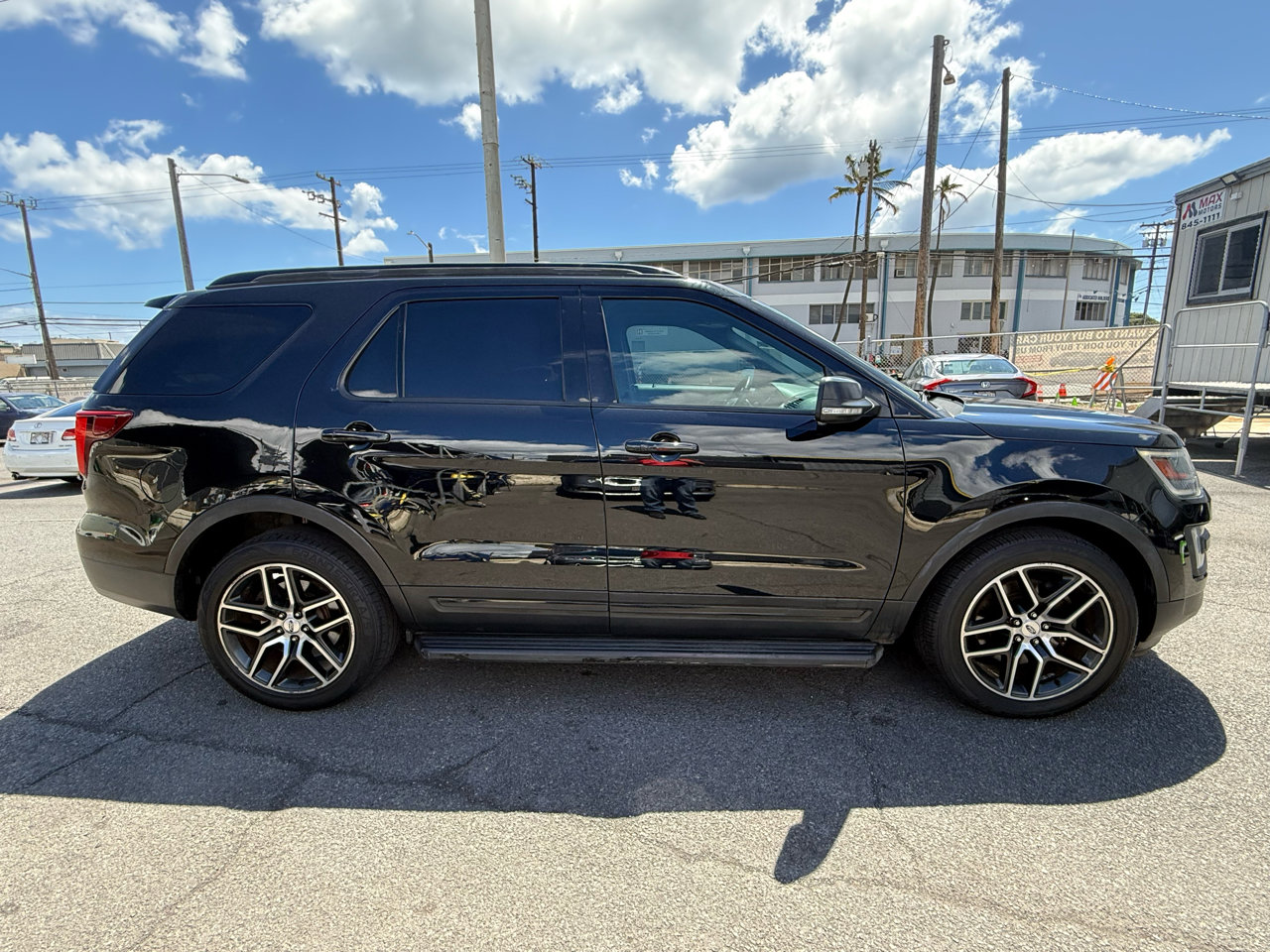 Used 2017 Ford Explorer Sport w/ Equipment Group 401A image 6