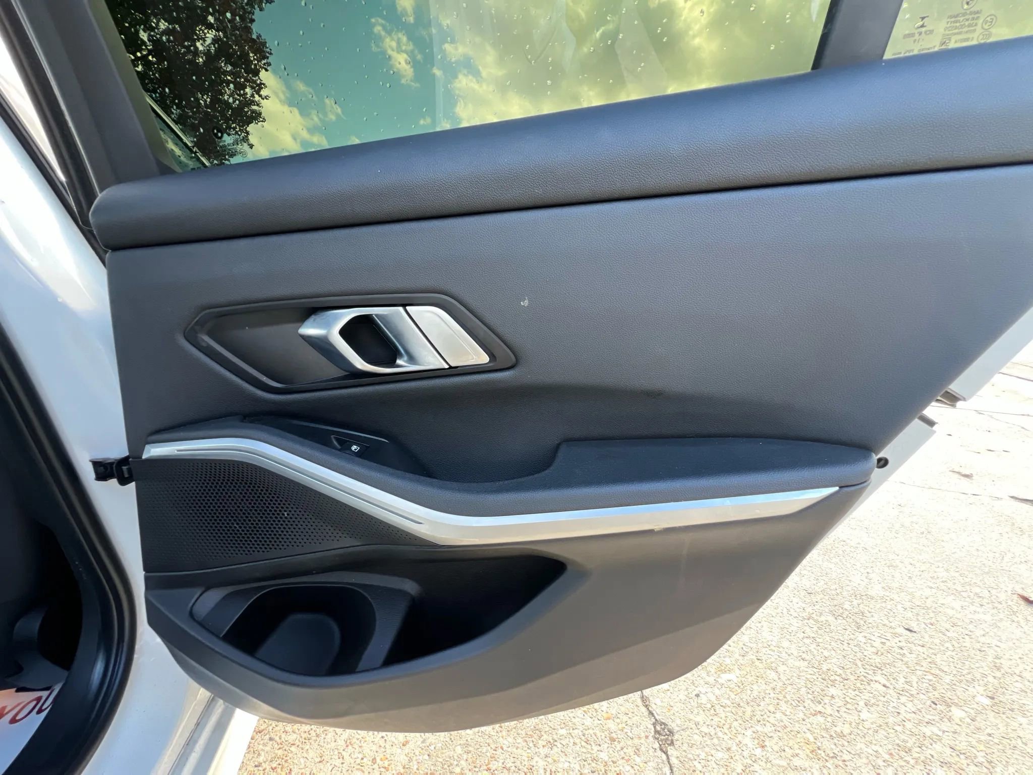 Used 2020 BMW 330i xDrive 330i xDrive Sedan 4D w/ Convenience Package image 17