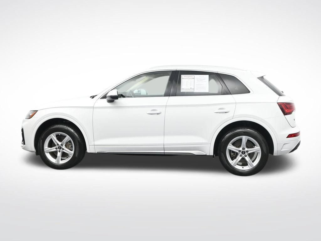 Used 2023 Audi Q5 2.0T Premium w/ Convenience Package AWD/4WD image 9