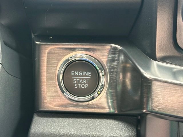 New 2026 Ford F250 Lariat w/ Black Appearance Package AWD/4WD image 11