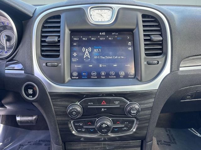 Used 2019 Chrysler 300 Touring L w/ Quick Order Package 22F image 22