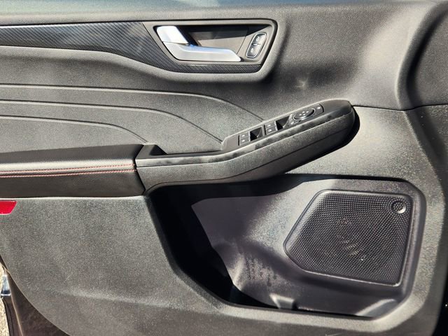 Used 2025 Ford Escape ST-Line AWD/4WD image 22