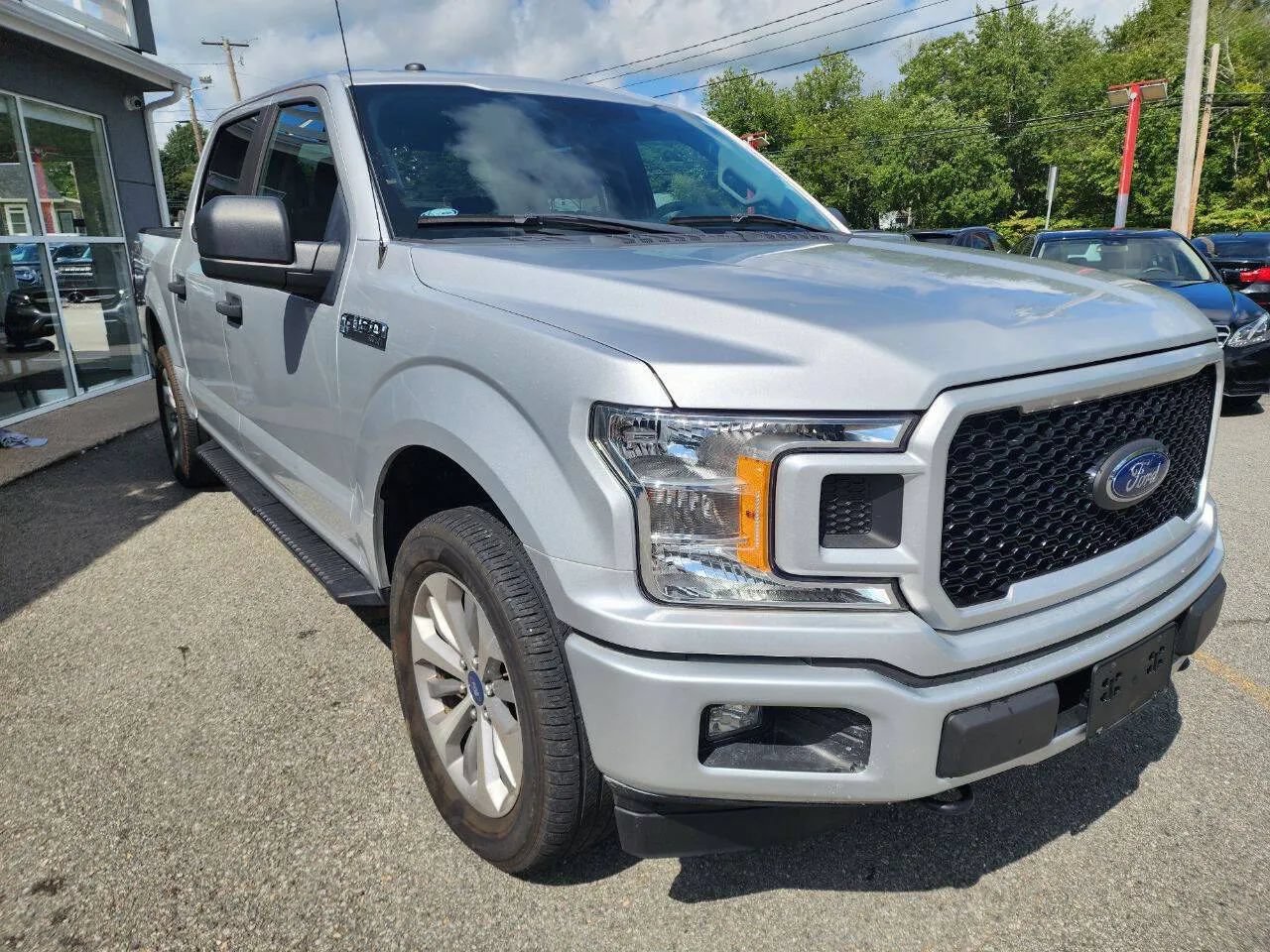 Used 2018 Ford F150 XL w/ Equipment Group 101A Mid AWD/4WD image 2