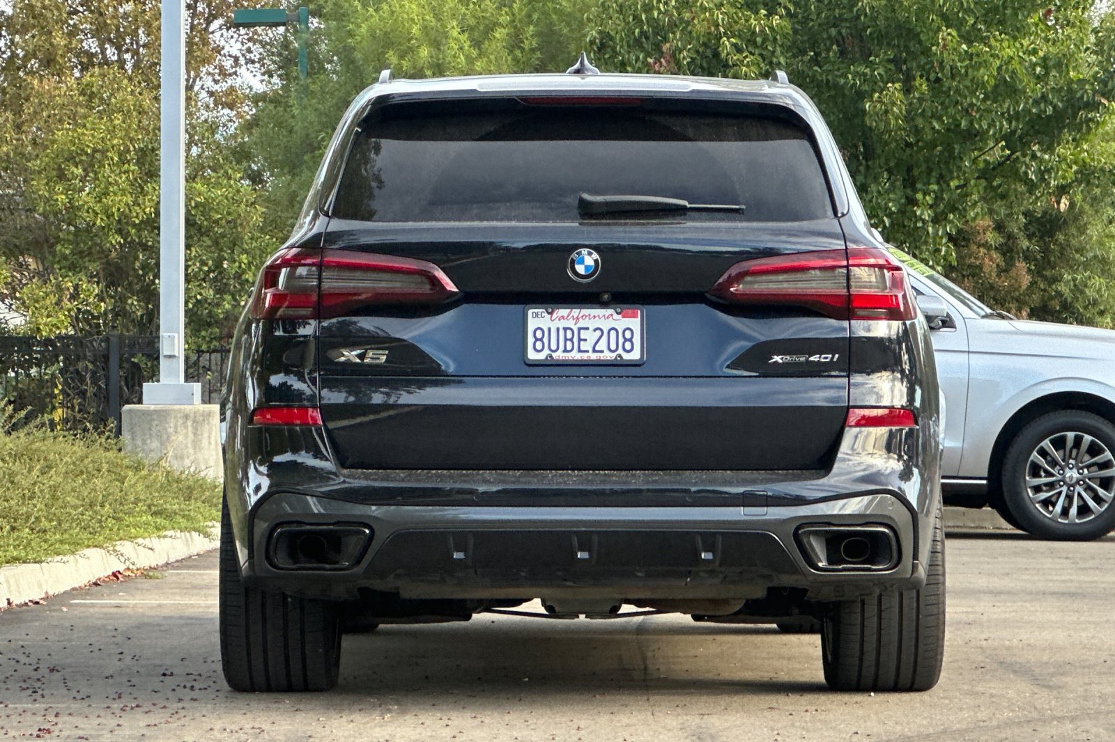 Used 2021 BMW X5 xDrive40i w/ M Sport Package AWD/4WD image 5