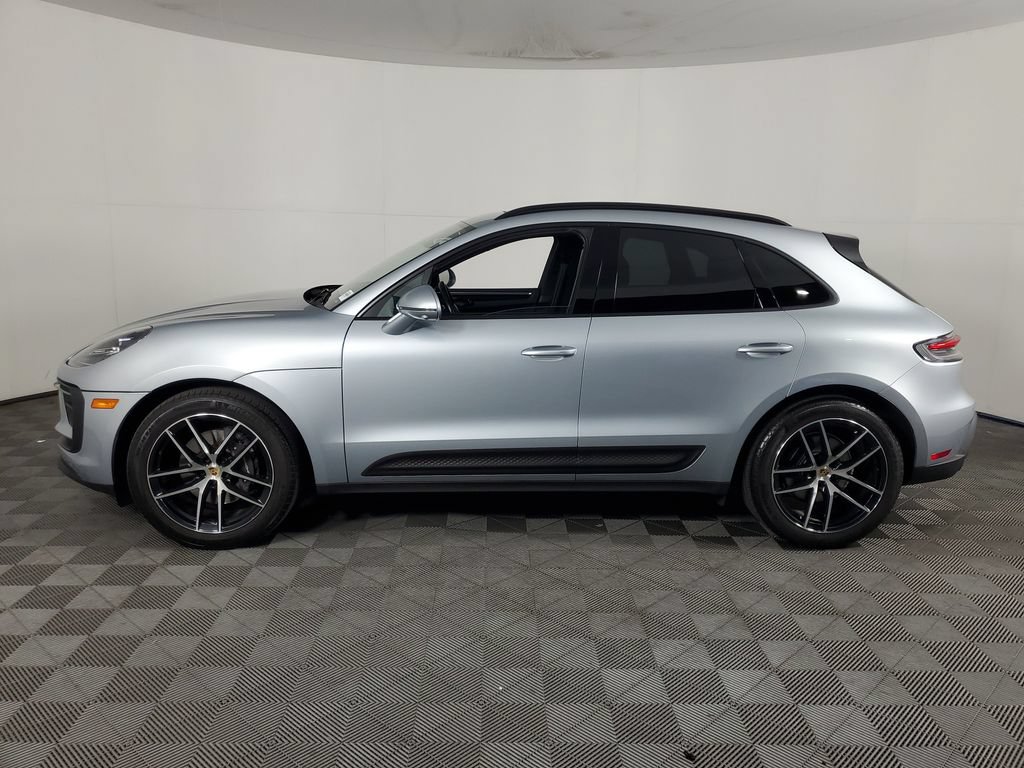 Used 2024 Porsche Macan AWD/4WD image 7