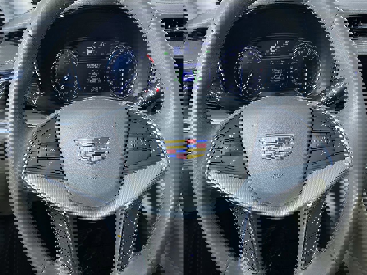 Certified 2023 Cadillac XT5 Premium Luxury image 3