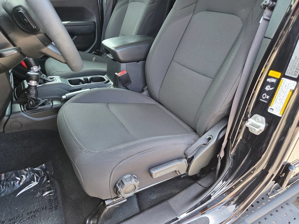 Used 2023 Jeep Wrangler Unlimited Sport AWD/4WD image 6