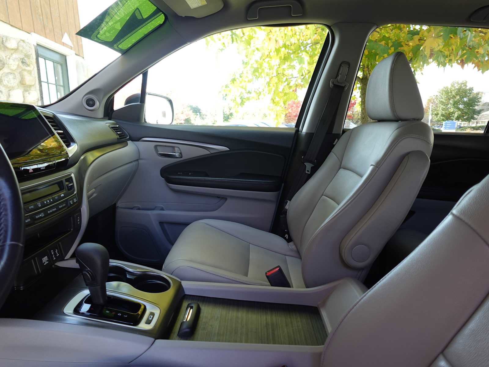 Certified 2017 Honda Pilot EX-L image 13